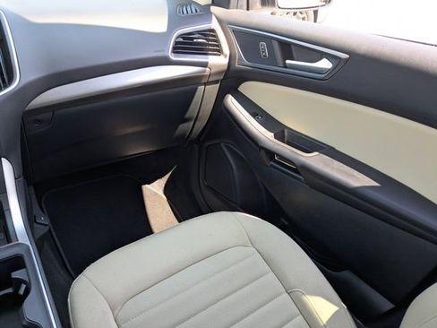 Used 2023 Ford Edge SE AWD/4WD image 17