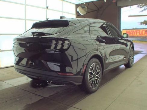 Used 2025 Ford Mustang Mach-E Premium AWD/4WD image 3