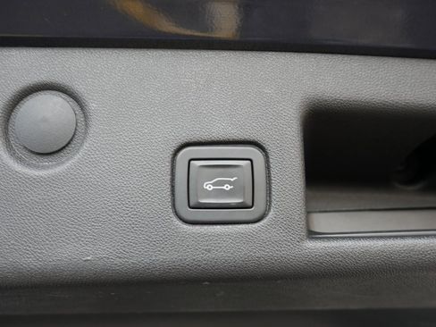 Used 2019 Chevrolet Equinox LT image 27