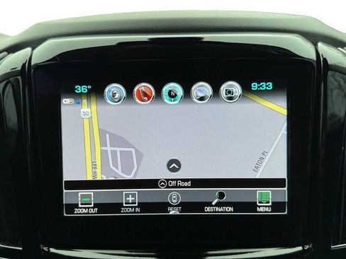 Used 2018 Chevrolet Traverse LT image 16