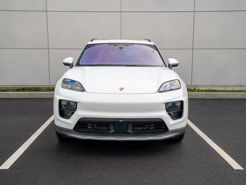 New 2025 Porsche Macan 4S Electric image 6