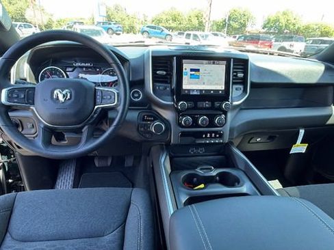 New 2026 RAM 1500 Express AWD/4WD image 18