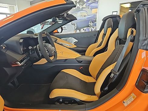 Used 2023 Chevrolet Corvette Stingray Preferred Conv w/ 2LT image 15