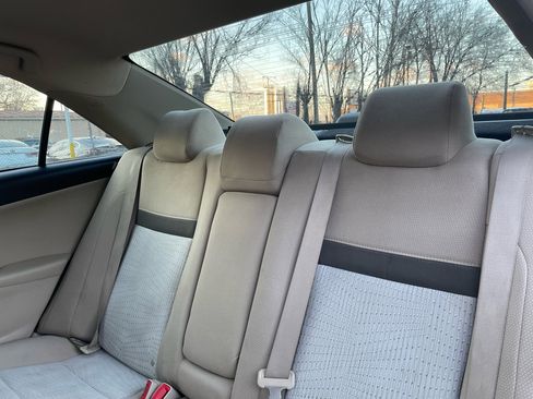 Used 2013 Toyota Camry XLE image 17