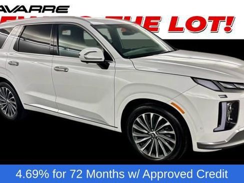 Used 2024 Hyundai Palisade Calligraphy image 1