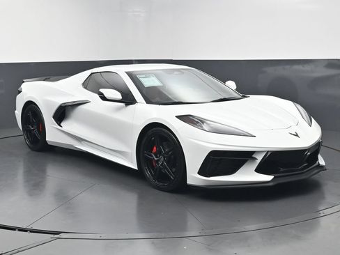 Used 2024 Chevrolet Corvette Stingray Convertible w/ 1LT RWD image 3