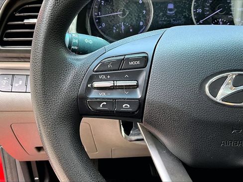 Used 2020 Hyundai Elantra SEL FWD image 10