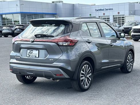 Used 2023 Nissan Kicks SR w/ SR Premium Package FWD image 25