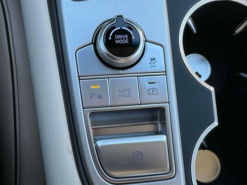 New 2026 Genesis G70 2.5T Prestige image 32