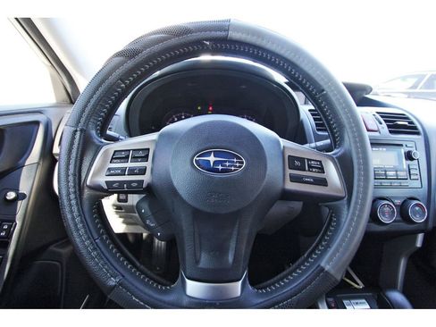 Used 2015 Subaru Forester 2.5i Touring image 9