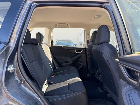 Used 2021 Subaru Forester image 12
