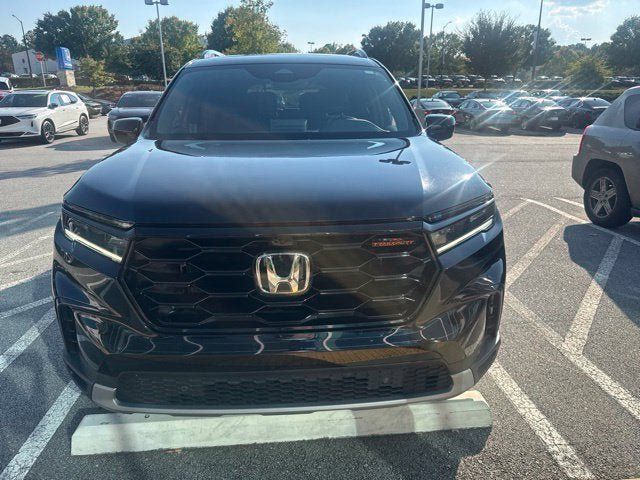 Used 2024 Honda Pilot TrailSport image 19