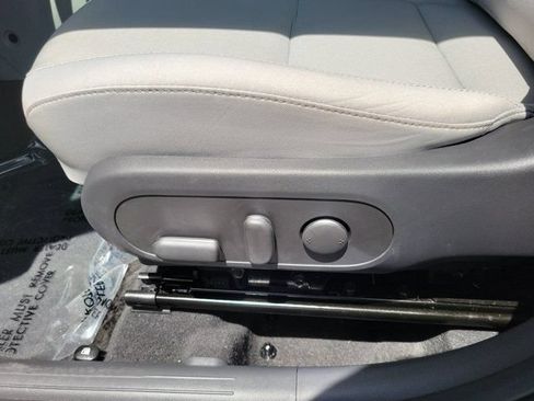 Certified 2024 Hyundai Kona SEL FWD image 16
