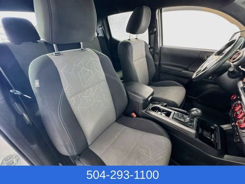 Used 2022 Toyota Tacoma TRD Sport w/ Technology Package RWD image 26