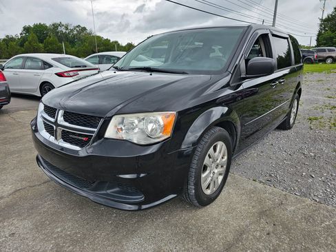 Used 2015 Dodge Grand Caravan SE w/ Quick Order Package 29E SE FWD image 1