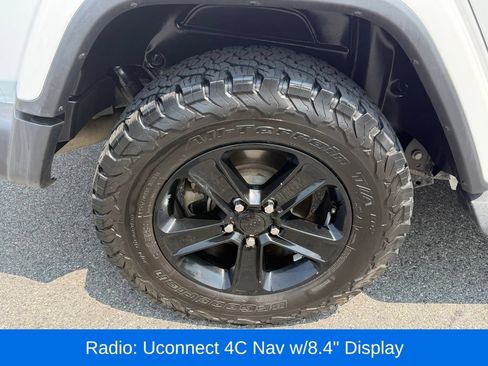Used 2021 Jeep Wrangler Unlimited Sahara AWD/4WD image 15