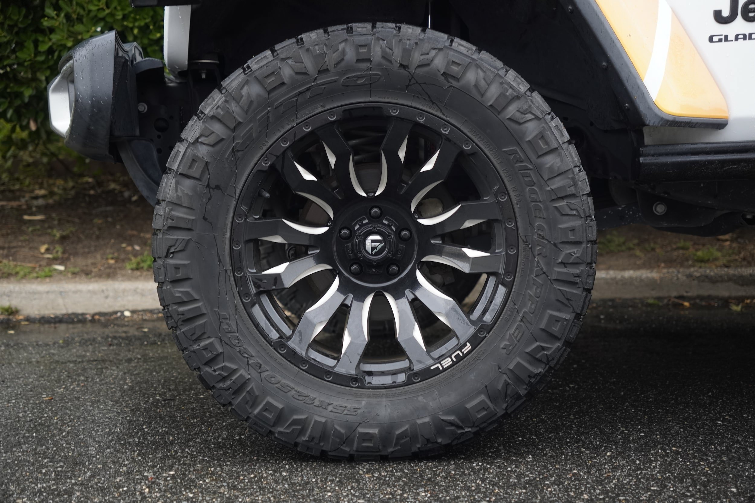 Used 2020 Jeep Gladiator Sport w/ Quick Order Package 24S AWD/4WD image 12