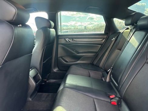 Used 2018 Honda Accord Sport image 25