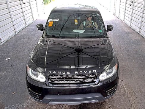 Used 2014 Land Rover Range Rover Sport SE AWD/4WD image 2