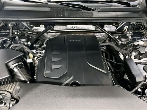 Certified 2025 Audi Q5 Premium Plus w/ Premium Plus image 12