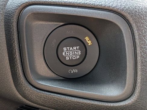 New 2026 Jeep Gladiator Sport image 18