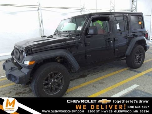Used 2025 Jeep Wrangler Unlimited Sport AWD/4WD image 1