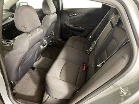 Used 2024 Chevrolet Malibu LT image 11