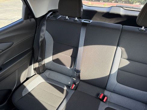 Used 2025 Chevrolet TrailBlazer LT image 37