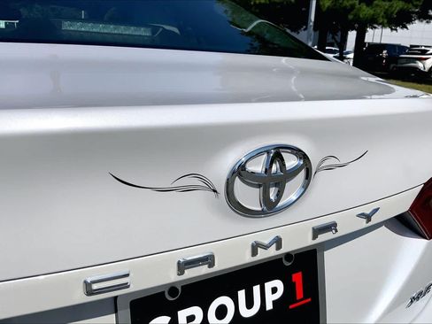 Used 2023 Toyota Camry XLE w/ Navigation Package FWD image 31