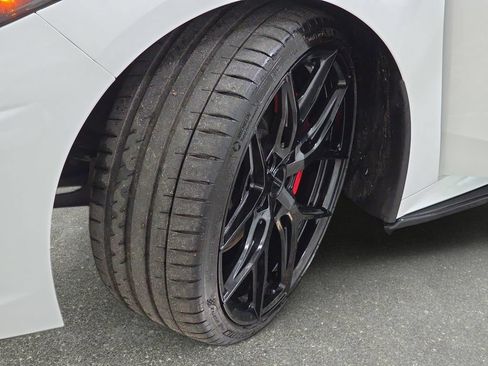 Used 2020 Chevrolet Corvette Stingray Premium Cpe w/ 3LT Preferred Equipment Group RWD image 29