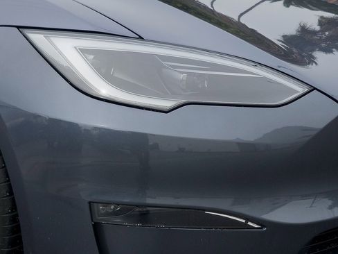 Used 2023 Tesla Model S Plaid image 8