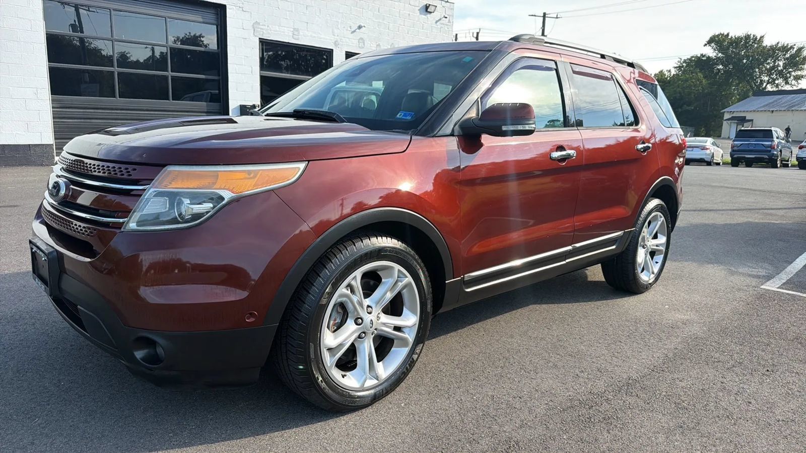 Used 2015 Ford Explorer Limited w/ Equipment Group 302A AWD/4WD image 13