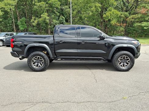 Used 2023 Chevrolet Colorado ZR2 w/ ZR2 Convenience Package III AWD/4WD image 10