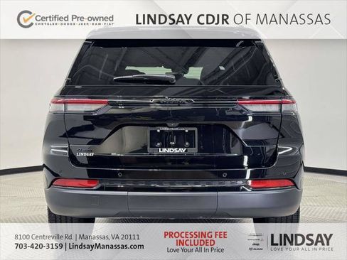 Certified 2025 Jeep Grand Cherokee Altitude AWD/4WD image 8