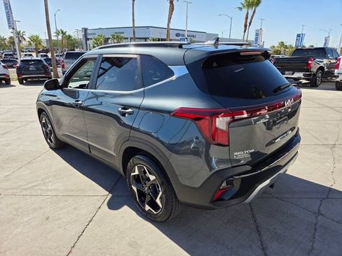 Used 2024 Kia Seltos EX FWD image 4