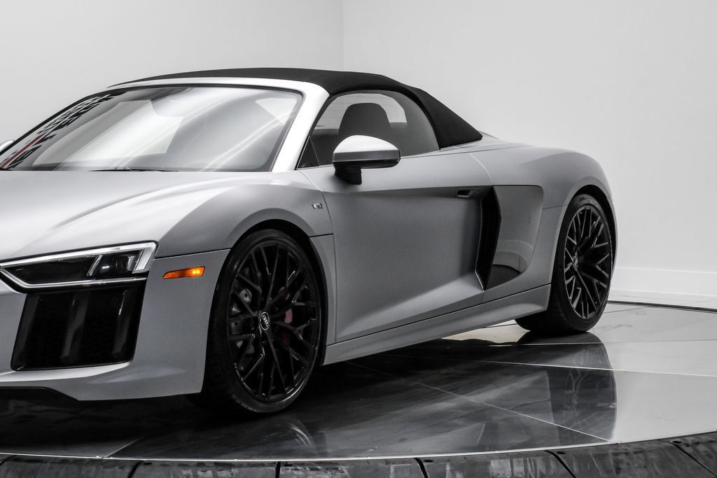 Used 2018 Audi R8 V10 AWD/4WD image 4