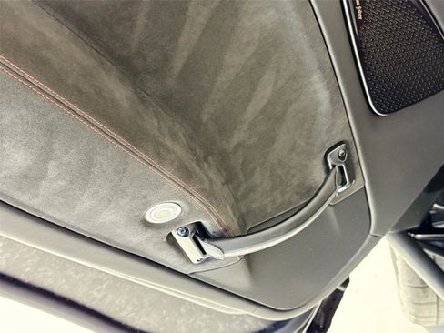 Used 2023 Maserati MC20 Spyder RWD image 16