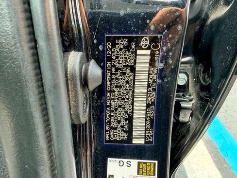 Used 2021 Toyota Corolla LE FWD image 29