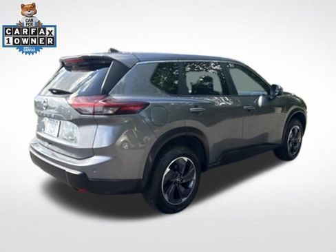 Used 2024 Nissan Rogue SV FWD image 8