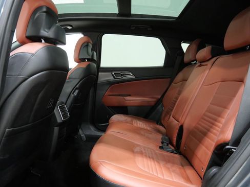 Used 2023 Kia Sportage SX image 25