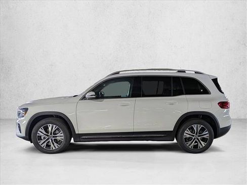 New 2026 Mercedes-Benz GLB 250 image 5