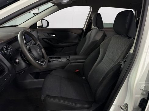 Used 2021 Nissan Rogue SV FWD image 15