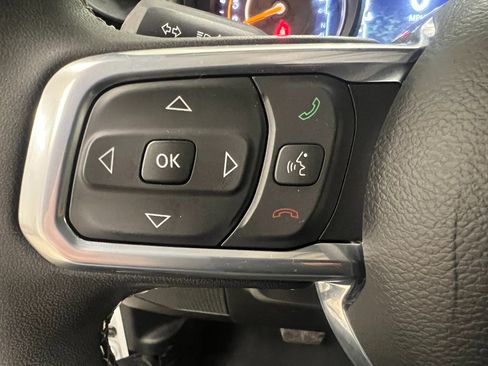 Used 2025 Jeep Wrangler Unlimited Sahara image 29