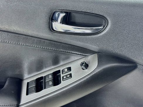 Used 2012 Nissan Altima 3.5 SR w/ Sport Pkg FWD image 19