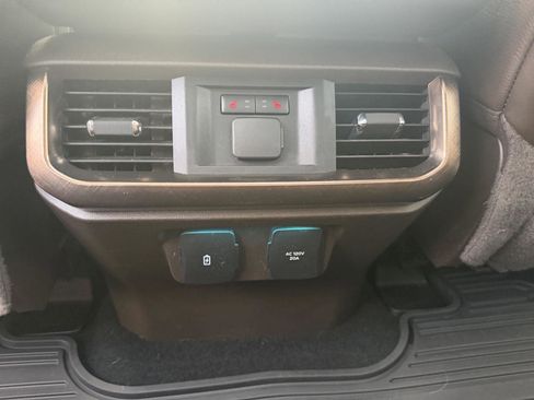 Used 2024 Ford F150 King Ranch w/ FX4 Off-Road Package image 23