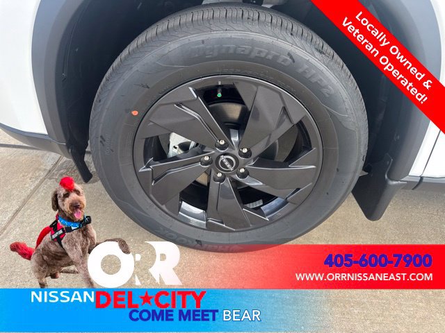 New 2026 Nissan Rogue SV w/ Cold Weather Package AWD/4WD image 9