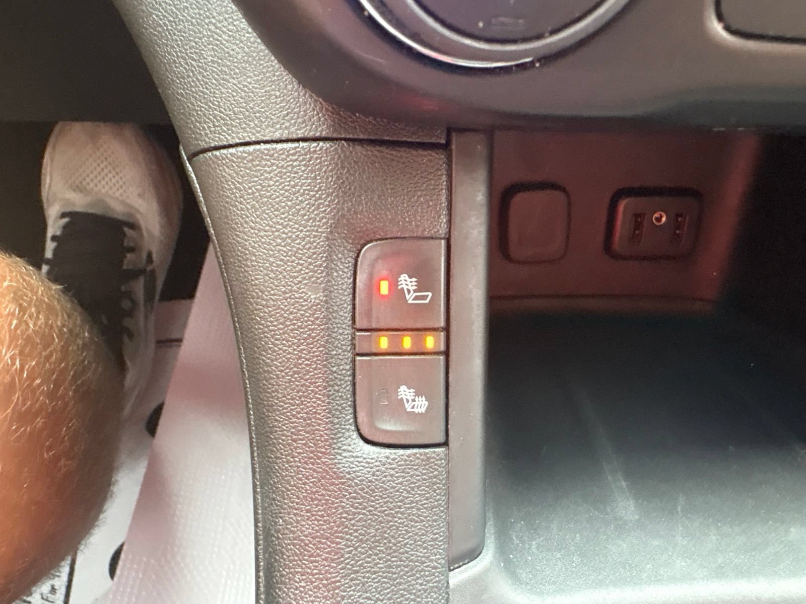 Used 2019 GMC Acadia SLT AWD/4WD image 32