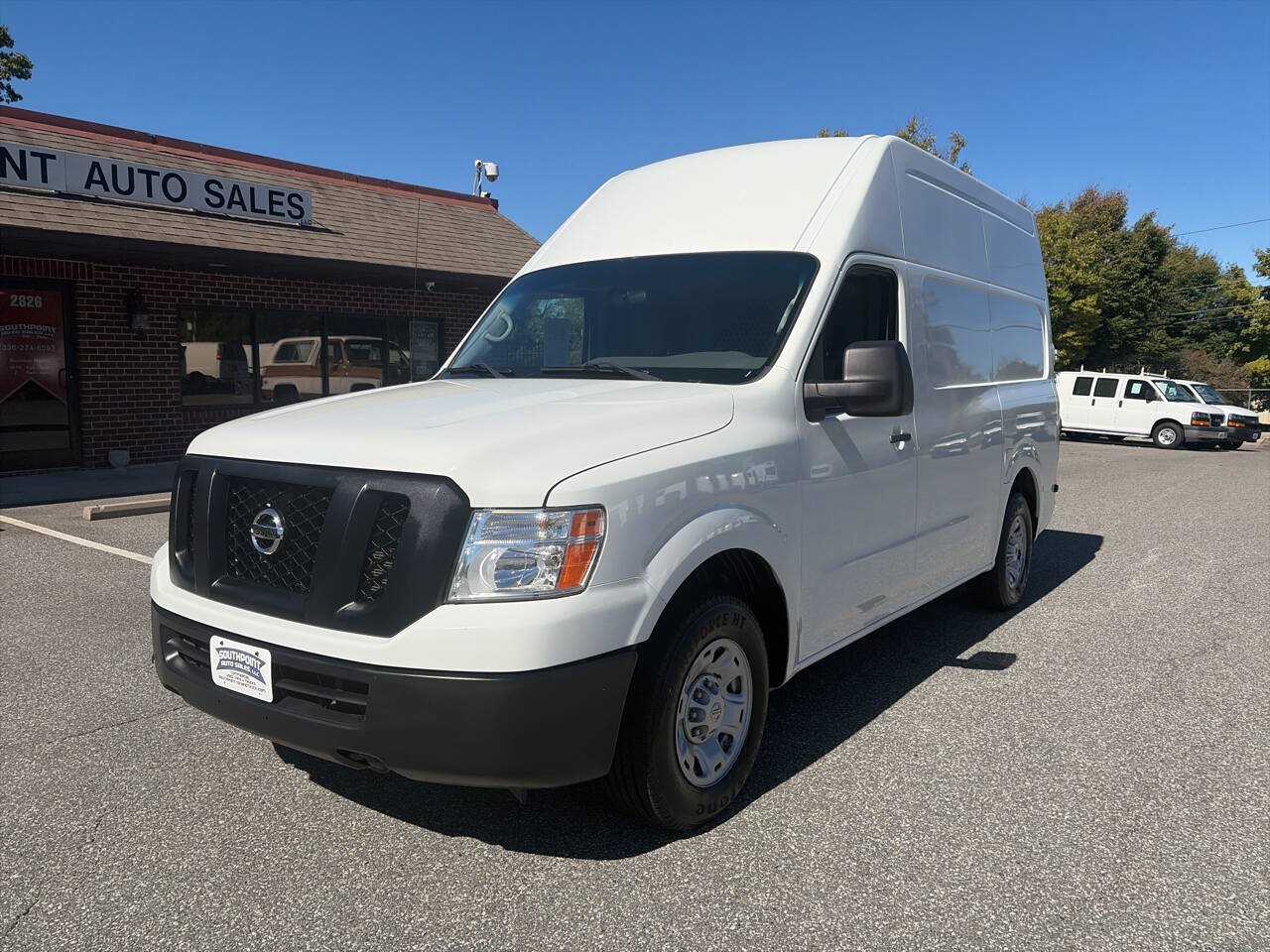 Used 2020 Nissan NV 2500 SV w/ Back Door Glass Package RWD image 10