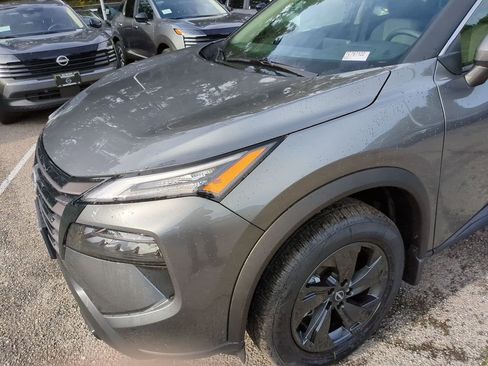 New 2026 Nissan Rogue SV image 10