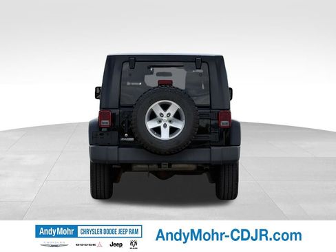 Used 2009 Jeep Wrangler Unlimited Rubicon w/ Trailer Tow Group AWD/4WD image 6